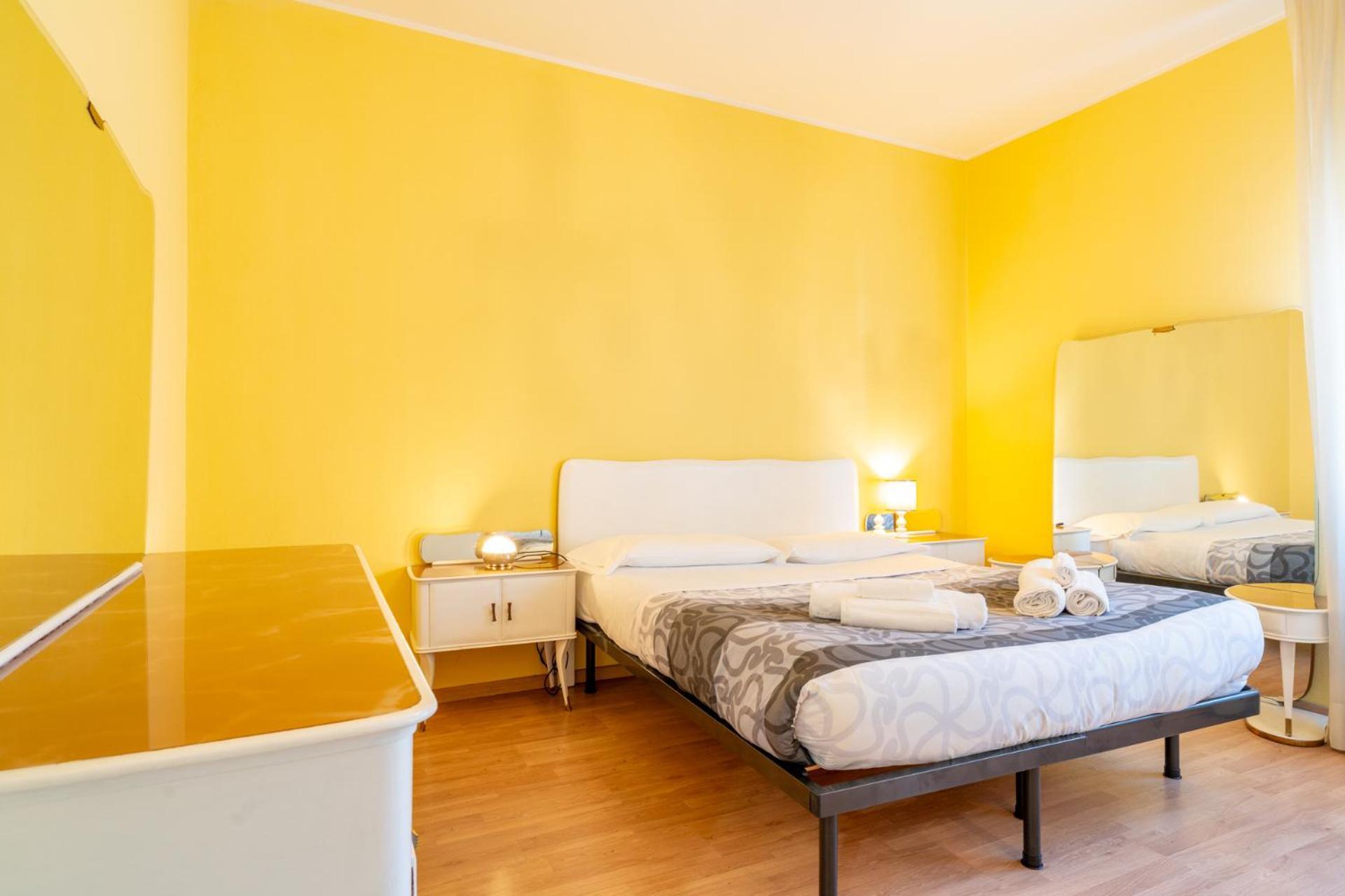 Spacious Apartment At Como Lake Mandello del Lario Luaran gambar