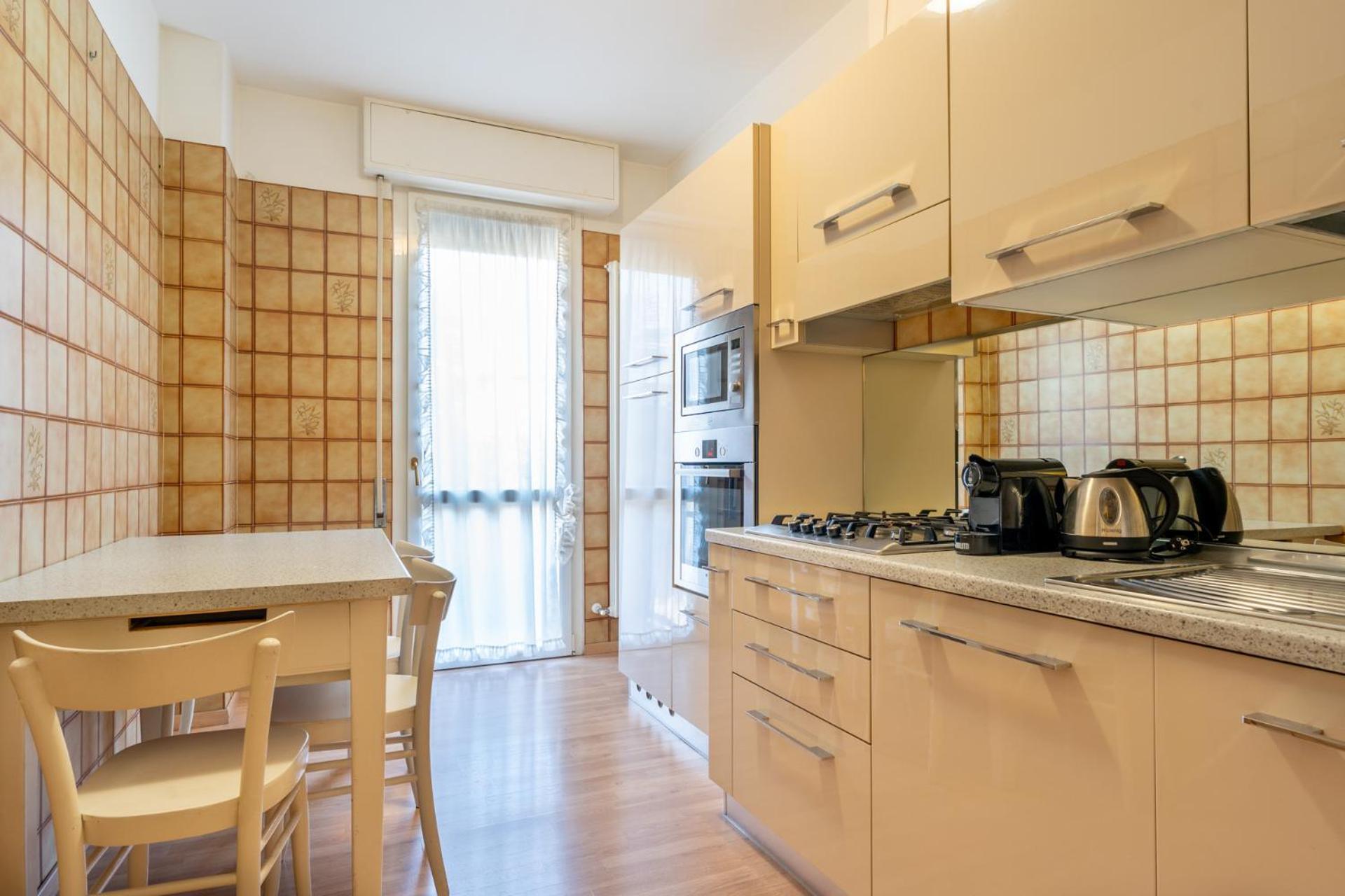 Spacious Apartment At Como Lake Mandello del Lario Luaran gambar